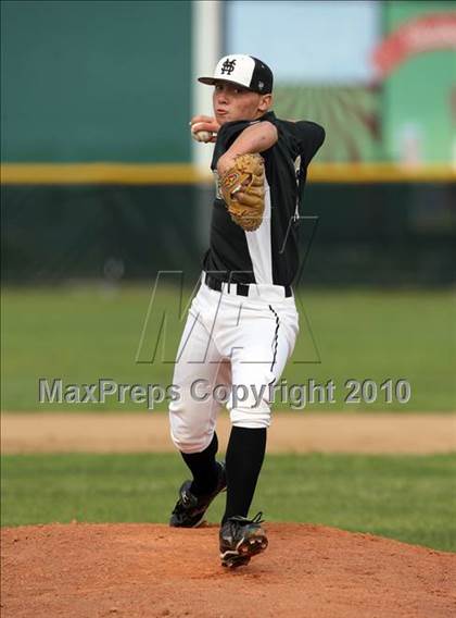 Thumbnail 1 in Magnolia vs. Capistrano Valley Christian photogallery.