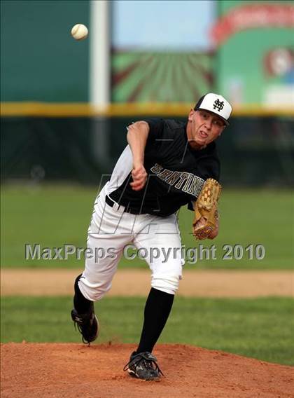 Thumbnail 3 in Magnolia vs. Capistrano Valley Christian photogallery.