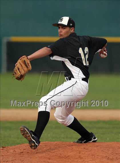 Thumbnail 2 in Magnolia vs. Capistrano Valley Christian photogallery.