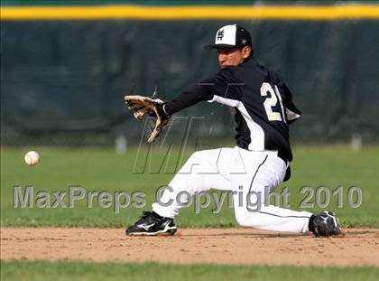 Thumbnail 1 in Magnolia vs. Capistrano Valley Christian photogallery.