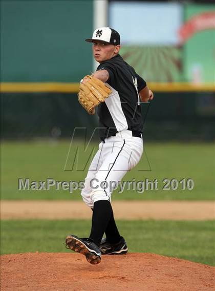 Thumbnail 3 in Magnolia vs. Capistrano Valley Christian photogallery.