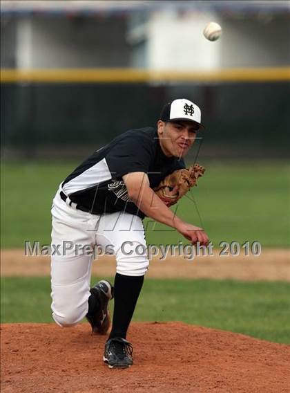 Thumbnail 3 in Magnolia vs. Capistrano Valley Christian photogallery.