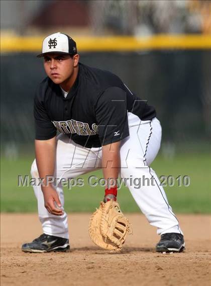 Thumbnail 3 in Magnolia vs. Capistrano Valley Christian photogallery.