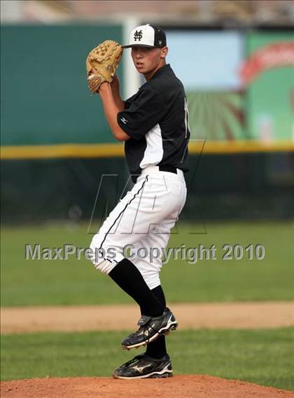 Thumbnail 2 in Magnolia vs. Capistrano Valley Christian photogallery.