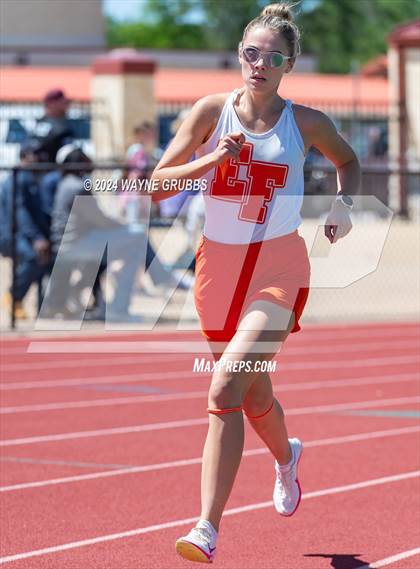 Thumbnail 3 in UIL 3A Region 2 Area Track Meet photogallery.
