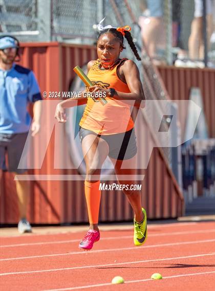 Thumbnail 2 in UIL 3A Region 2 Area Track Meet photogallery.