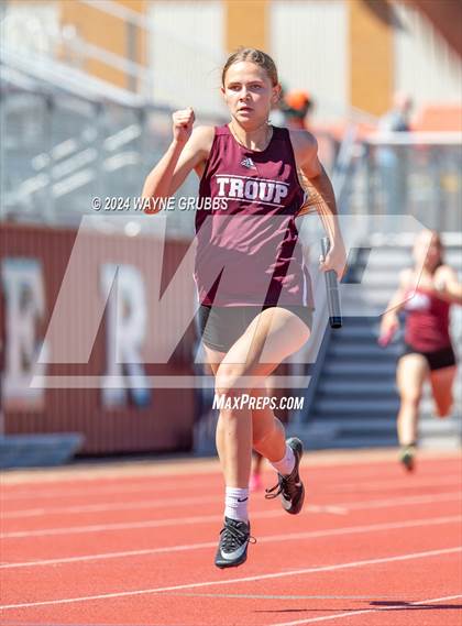 Thumbnail 1 in UIL 3A Region 2 Area Track Meet photogallery.