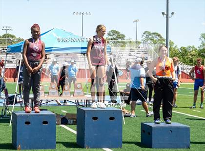 Thumbnail 1 in UIL 3A Region 2 Area Track Meet photogallery.