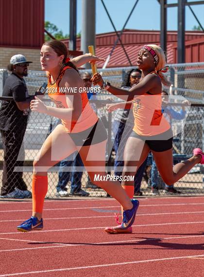 Thumbnail 3 in UIL 3A Region 2 Area Track Meet photogallery.