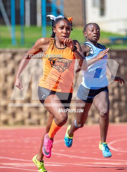 Thumbnail 1 in UIL 3A Region 2 Area Track Meet photogallery.