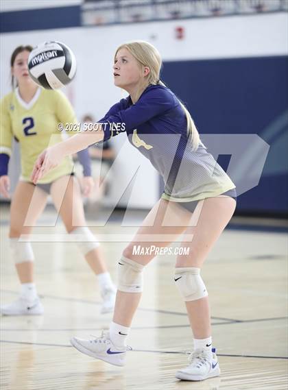 Thumbnail 2 in Bloom-Carroll @ Teays Valley photogallery.