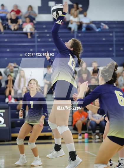 Thumbnail 2 in Bloom-Carroll @ Teays Valley photogallery.