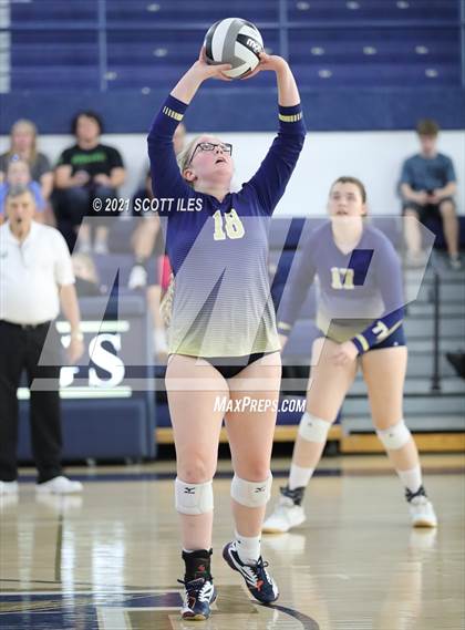 Thumbnail 1 in Bloom-Carroll @ Teays Valley photogallery.