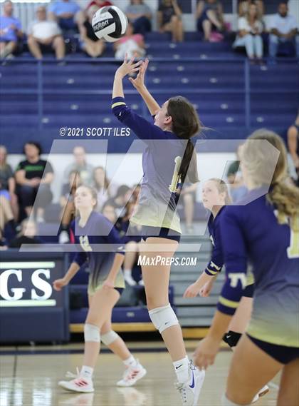 Thumbnail 1 in Bloom-Carroll @ Teays Valley photogallery.