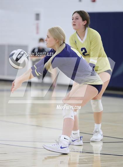 Thumbnail 2 in Bloom-Carroll @ Teays Valley photogallery.