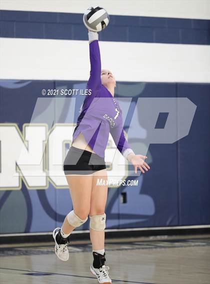 Thumbnail 3 in Bloom-Carroll @ Teays Valley photogallery.