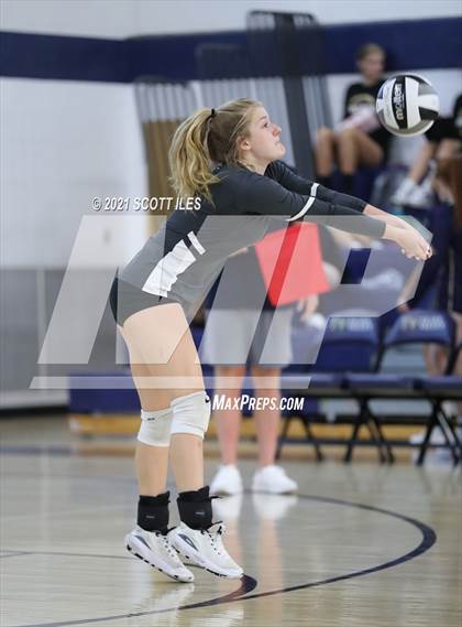 Thumbnail 3 in Bloom-Carroll @ Teays Valley photogallery.