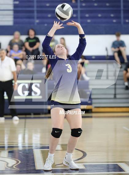 Thumbnail 1 in Bloom-Carroll @ Teays Valley photogallery.