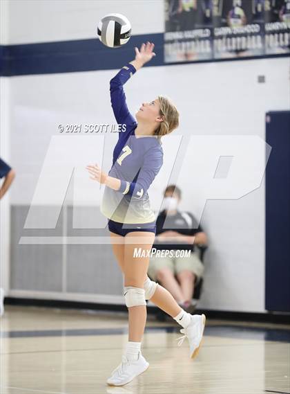 Thumbnail 2 in Bloom-Carroll @ Teays Valley photogallery.