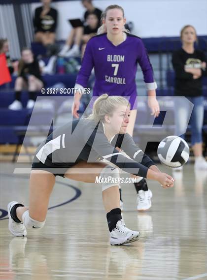 Thumbnail 3 in Bloom-Carroll @ Teays Valley photogallery.