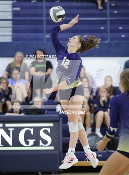 Thumbnail 3 in Bloom-Carroll @ Teays Valley photogallery.