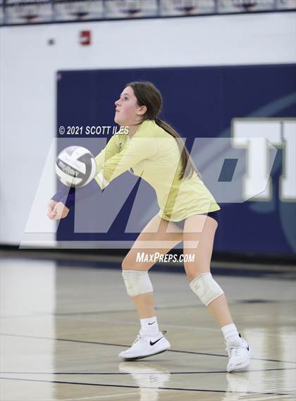 Thumbnail 1 in Bloom-Carroll @ Teays Valley photogallery.