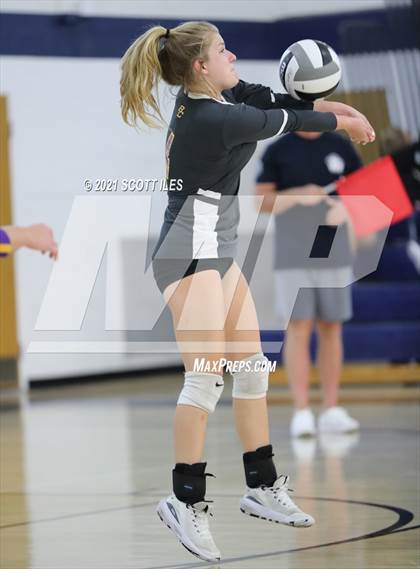 Thumbnail 2 in Bloom-Carroll @ Teays Valley photogallery.