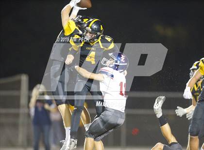 Thumbnail 3 in Yorba Linda vs. Foothill photogallery.