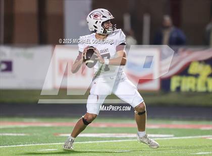 Thumbnail 3 in Grant @ Tioga photogallery.