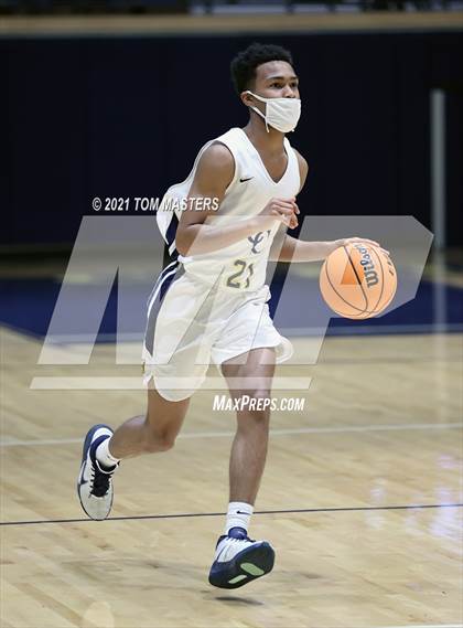 Thumbnail 3 in Carmel Christian vs. Ravenscroft (NCISAA 4A Semifinal) photogallery.