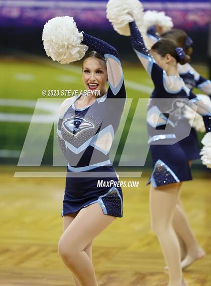 Thumbnail 1 in Riverdale Ridge CHSAA Spirit Poms photogallery.