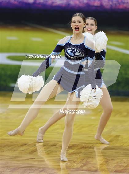 Thumbnail 1 in Riverdale Ridge CHSAA Spirit Poms photogallery.