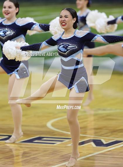 Thumbnail 1 in Riverdale Ridge CHSAA Spirit Poms photogallery.