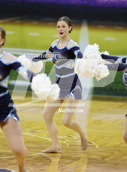 Thumbnail 2 in Riverdale Ridge CHSAA Spirit Poms photogallery.