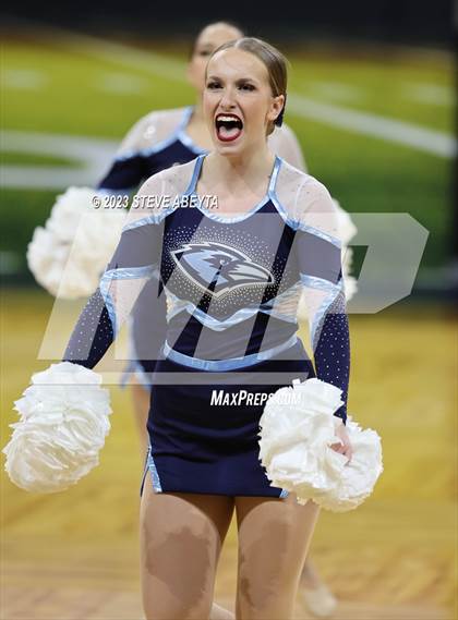 Thumbnail 2 in Riverdale Ridge CHSAA Spirit Poms photogallery.