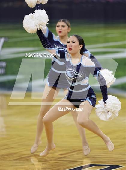 Thumbnail 1 in Riverdale Ridge CHSAA Spirit Poms photogallery.