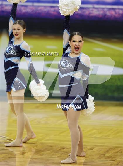 Thumbnail 1 in Riverdale Ridge CHSAA Spirit Poms photogallery.