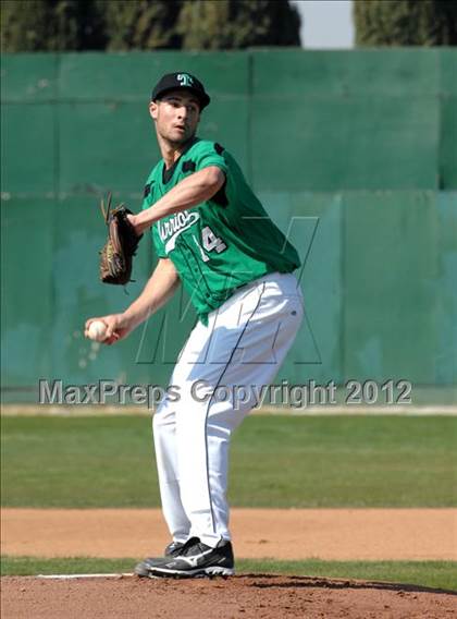 Thumbnail 1 in Delano vs. Tehachapi photogallery.