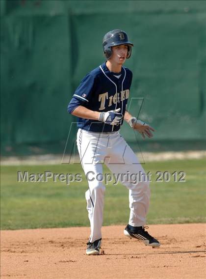 Thumbnail 2 in Delano vs. Tehachapi photogallery.