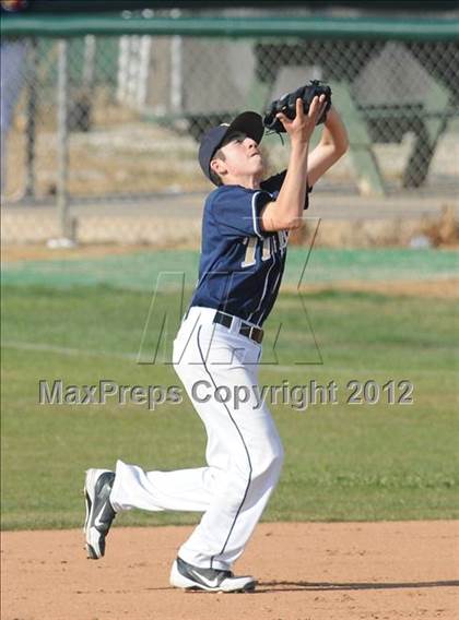 Thumbnail 2 in Delano vs. Tehachapi photogallery.