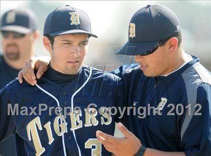 Thumbnail 3 in Delano vs. Tehachapi photogallery.
