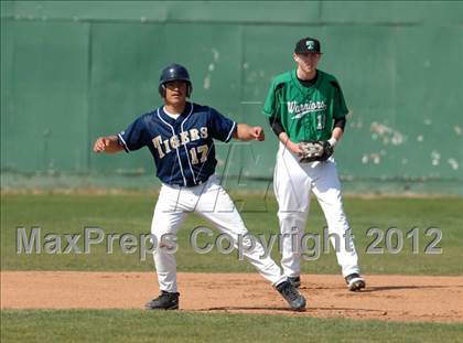 Thumbnail 3 in Delano vs. Tehachapi photogallery.