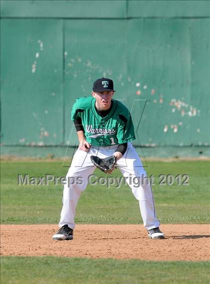 Thumbnail 1 in Delano vs. Tehachapi photogallery.