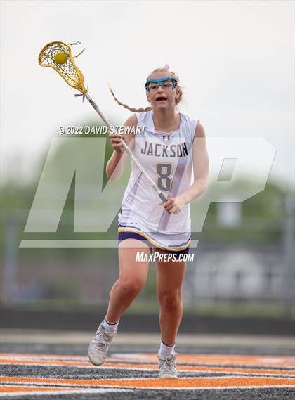 Thumbnail 2 in Jackson vs. Avon photogallery.