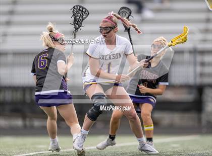 Thumbnail 3 in Jackson vs. Avon photogallery.