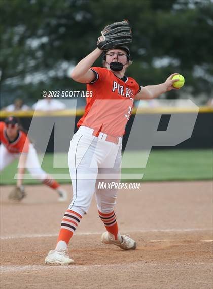 Thumbnail 2 in Wheelersburg vs Meadowbrook (OHSAA D3 Regional Semifinal) photogallery.