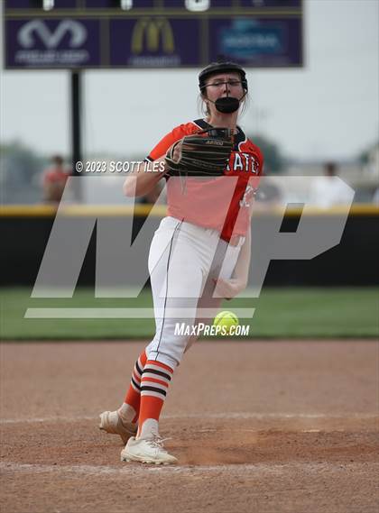 Thumbnail 1 in Wheelersburg vs Meadowbrook (OHSAA D3 Regional Semifinal) photogallery.
