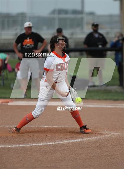 Thumbnail 3 in Wheelersburg vs Meadowbrook (OHSAA D3 Regional Semifinal) photogallery.