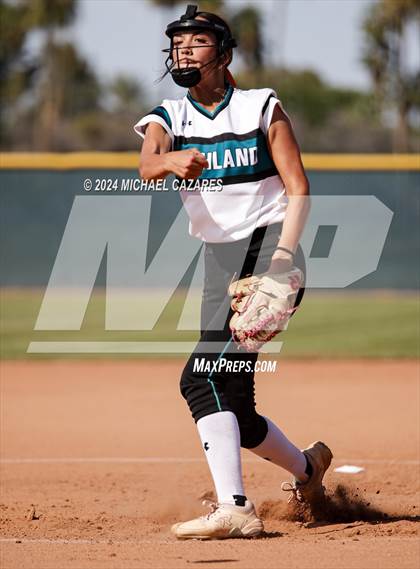 Thumbnail 3 in Highland @ Corona del Sol photogallery.