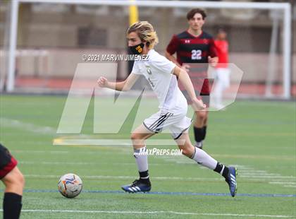 Thumbnail 3 in Oaks Christian vs. Calabasas photogallery.